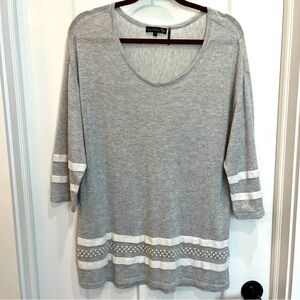 Jane & John 3/4‎ Length Sleeve Gray & White Scoop Neck Blouse Size XL